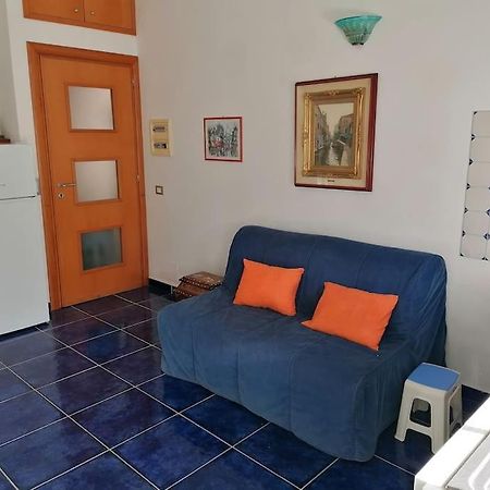Grazioso Appartamento A Ischia Zona Pilastri Εξωτερικό φωτογραφία